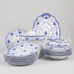 1039 2388 DINNERWARE